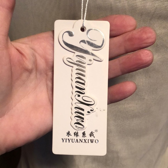 Multicolored Sequin Scoop Neck Tank Top - Picture 3 of 14